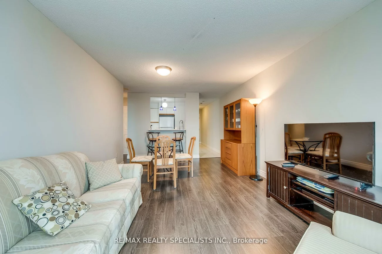 2177, Burnhamthorpe, Erin Mills, Mississauga
