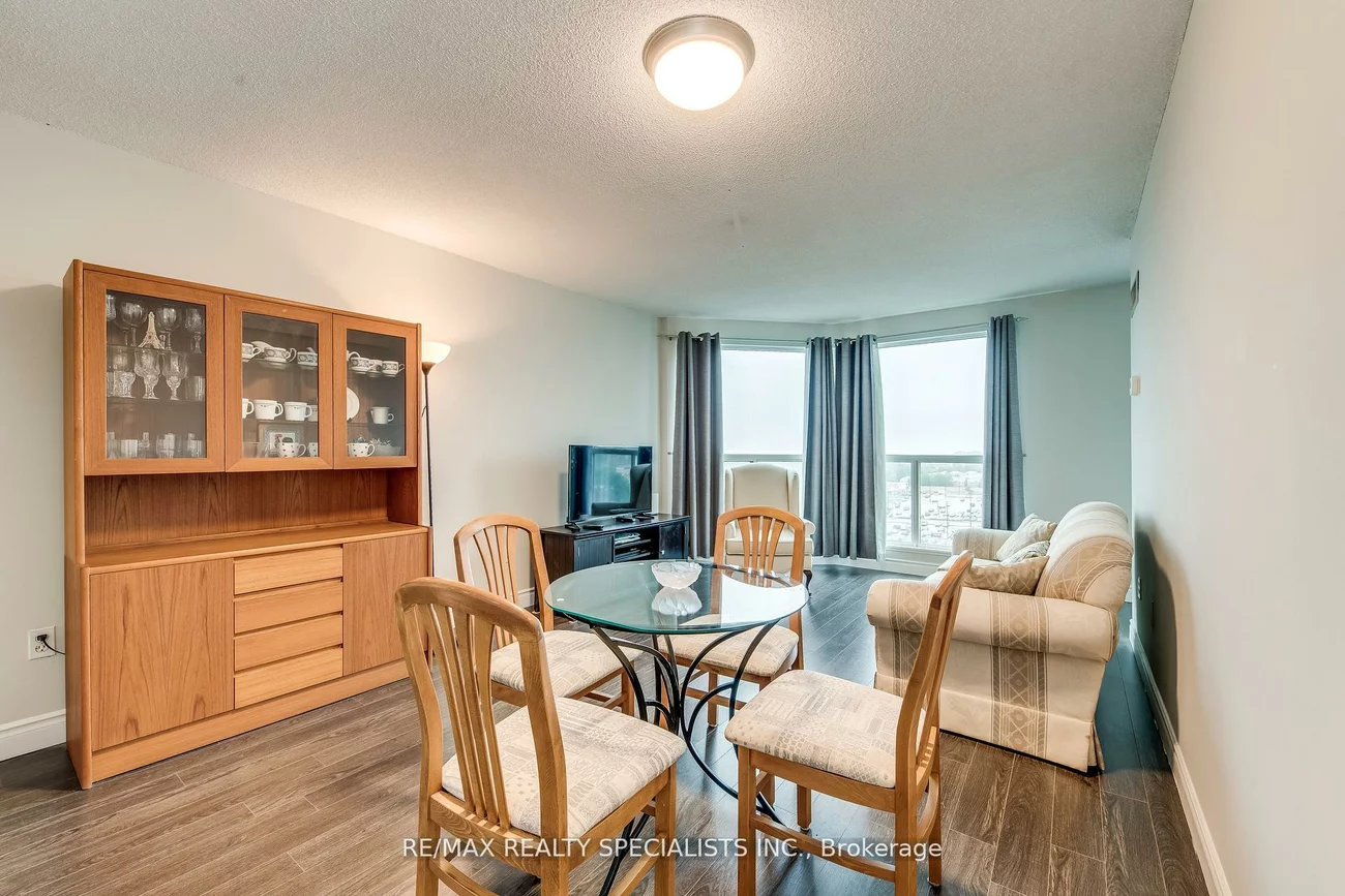 2177, Burnhamthorpe, Erin Mills, Mississauga