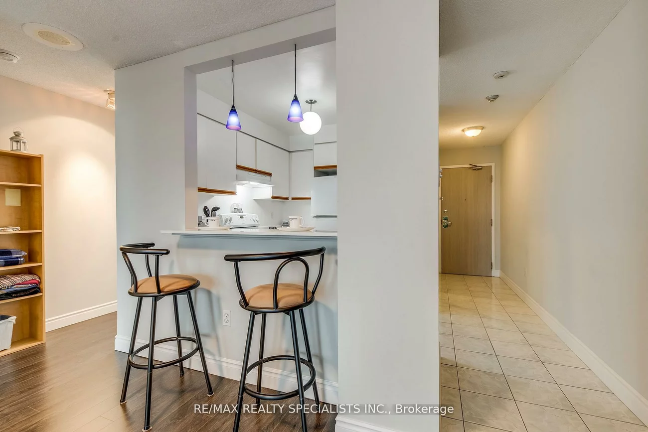 2177, Burnhamthorpe, Erin Mills, Mississauga