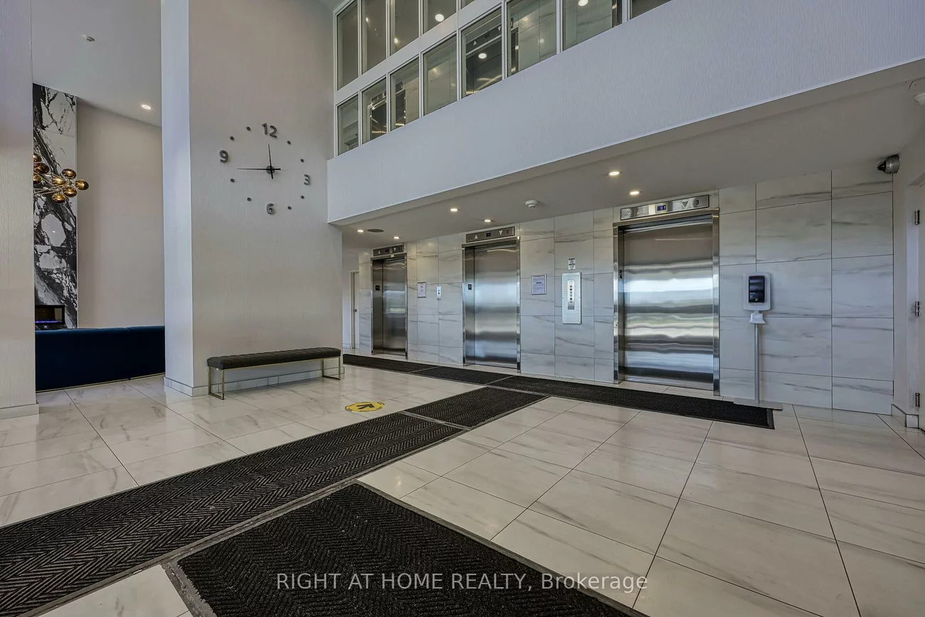 1580, Mississauga, Mississauga Valleys, Mississauga