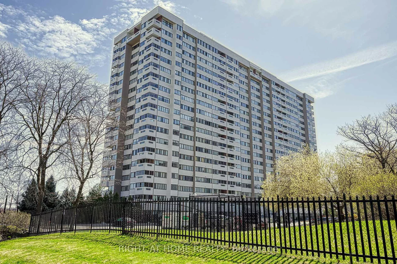 1580, Mississauga, Mississauga Valleys, Mississauga