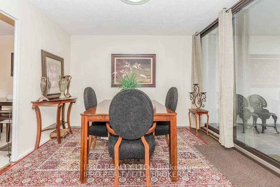 1333, Bloor, Applewood, Mississauga