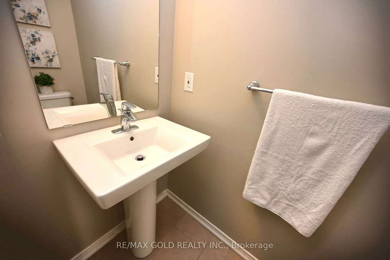 436, Ladycroft, Cooksville, Mississauga