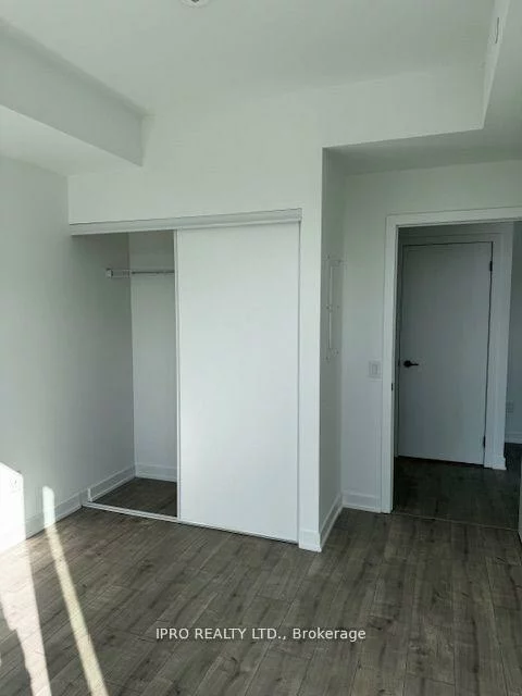 220, Messinnihe, Port Credit, Mississauga
