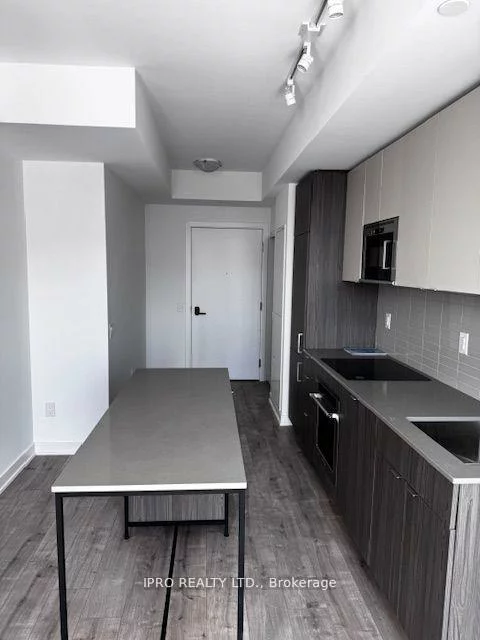 220, Messinnihe, Port Credit, Mississauga