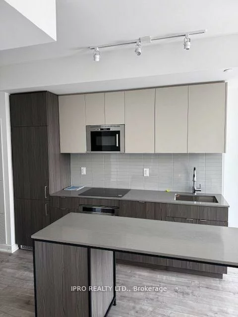 220, Messinnihe, Port Credit, Mississauga