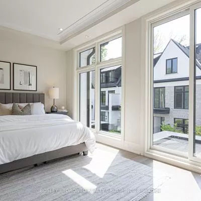 1138, Mona, Mineola, Mississauga