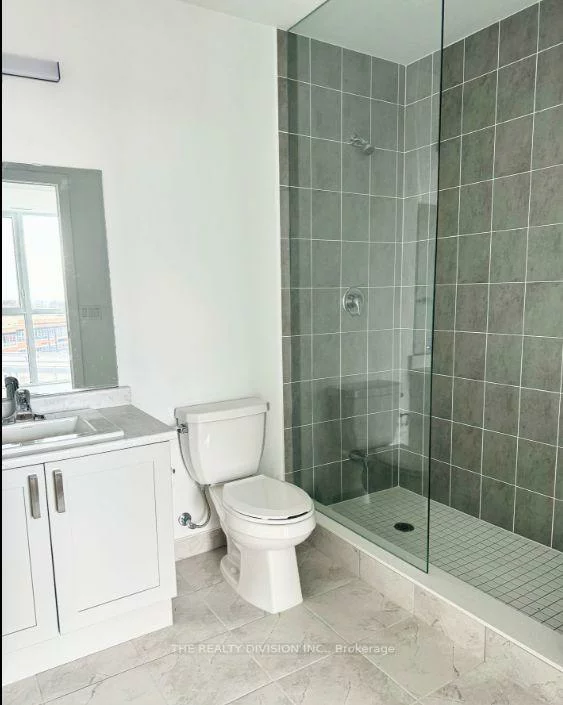1063, Douglas McCurdy, Lakeview, Mississauga