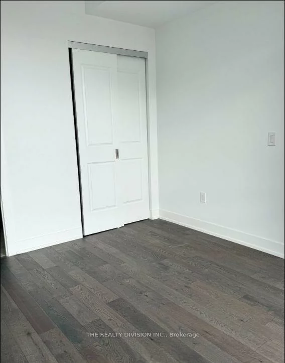 1063, Douglas McCurdy, Lakeview, Mississauga