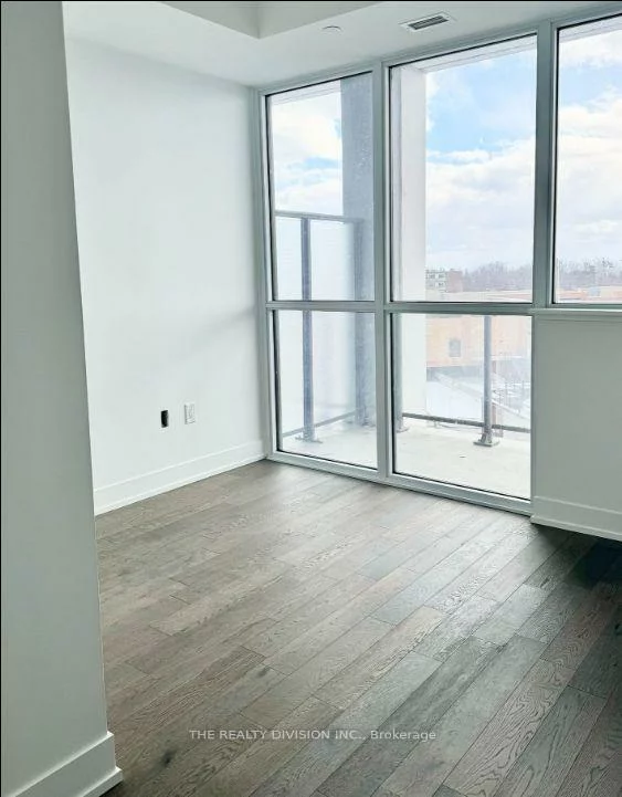 1063, Douglas McCurdy, Lakeview, Mississauga