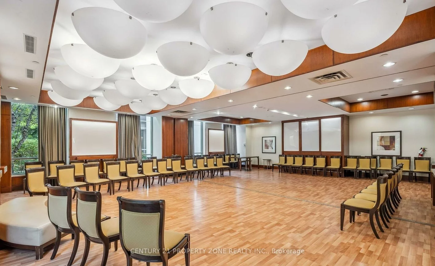 3880, Duke Of York, City Centre, Mississauga