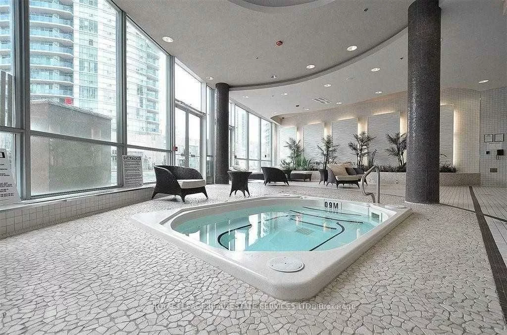 50, Absolute, City Centre, Mississauga