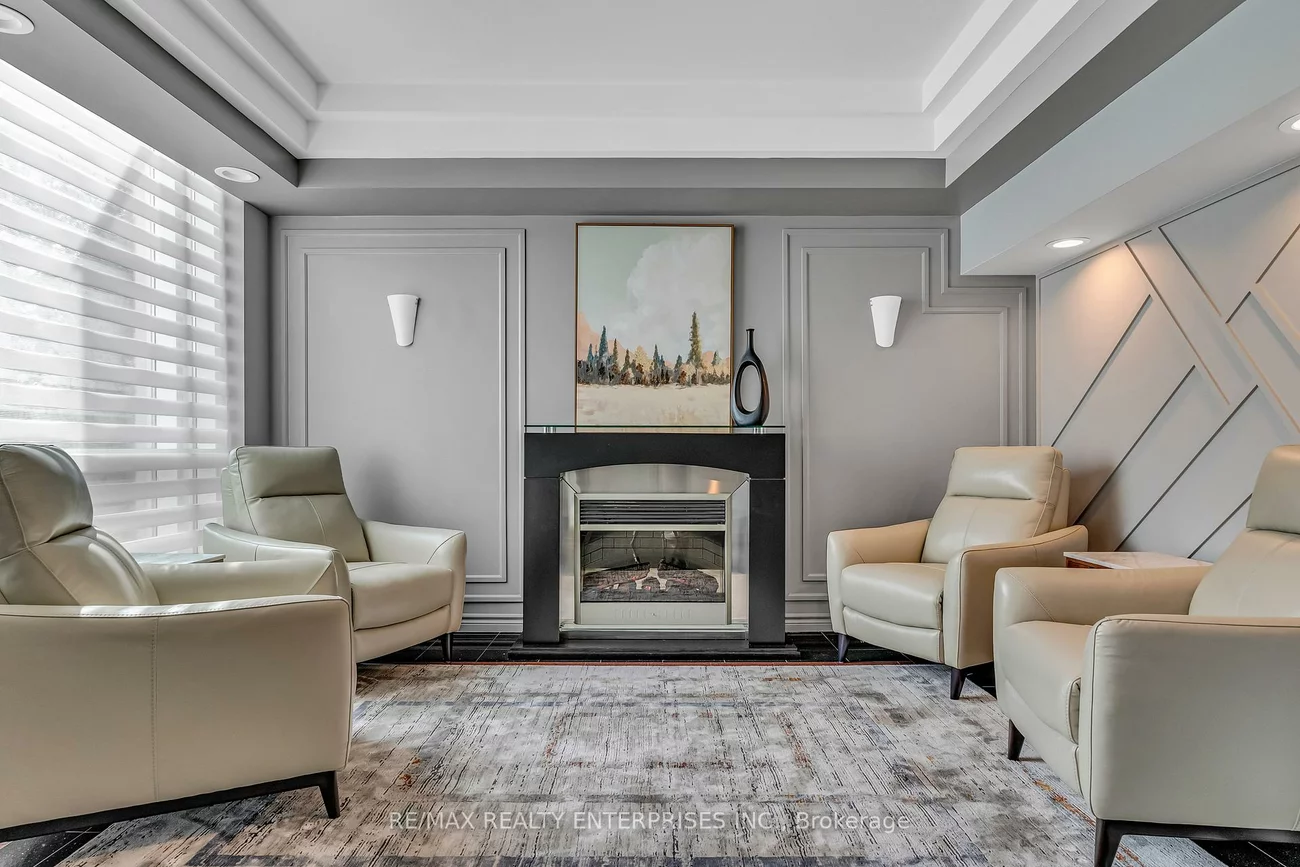 483, Faith, Hurontario, Mississauga
