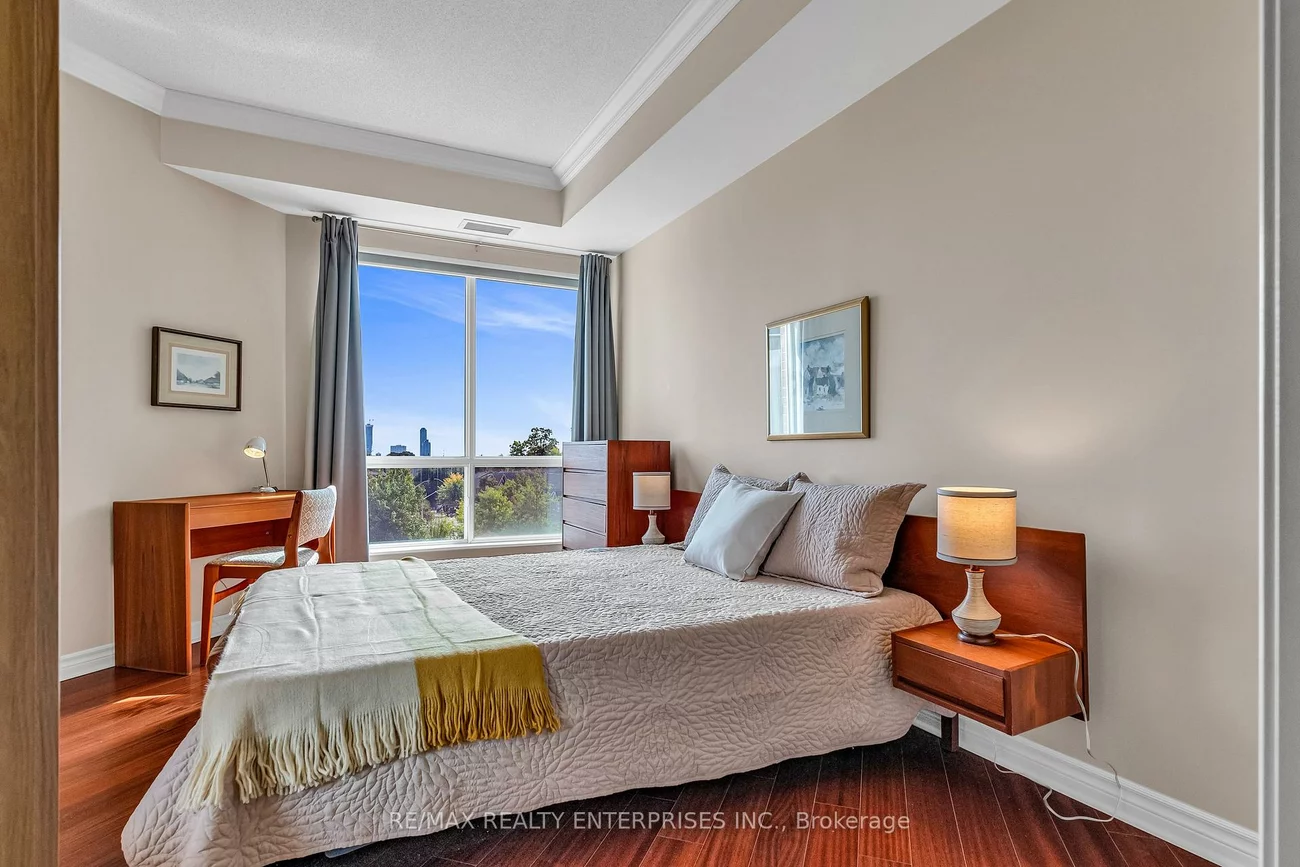 483, Faith, Hurontario, Mississauga