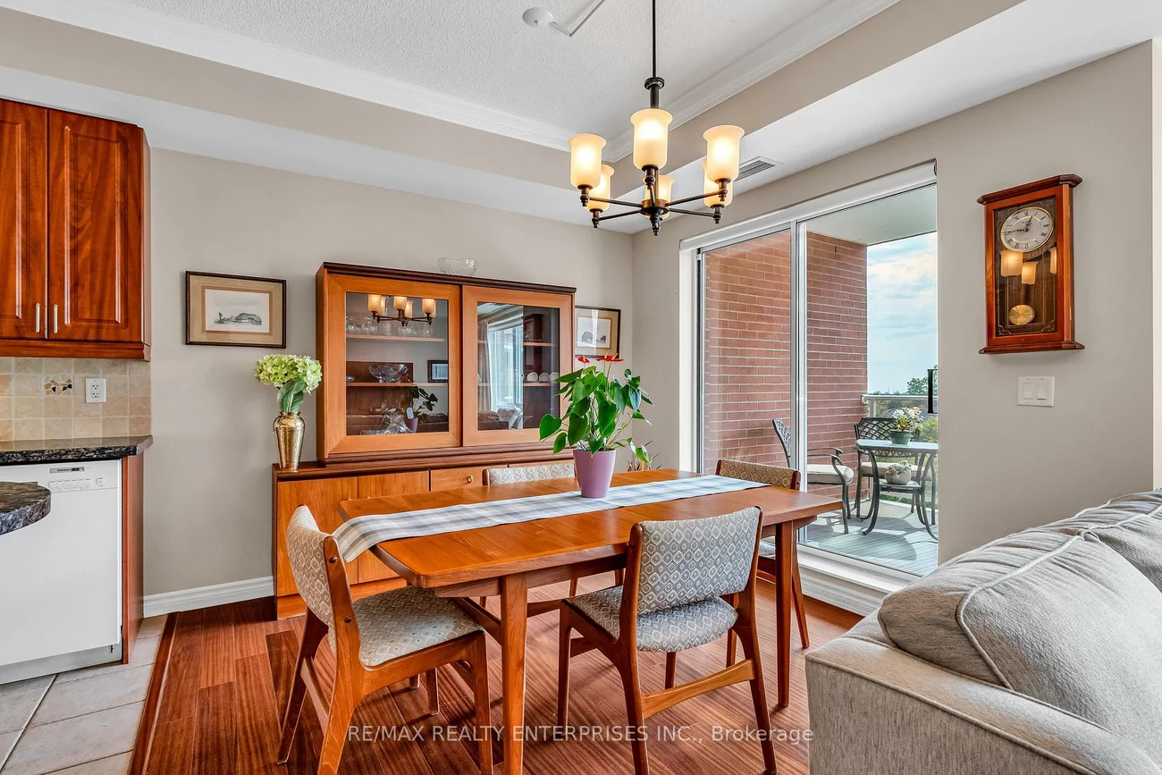 483, Faith, Hurontario, Mississauga