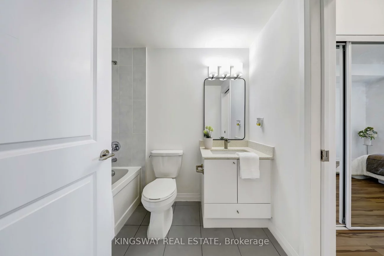 55, Eglinton, Hurontario, Mississauga