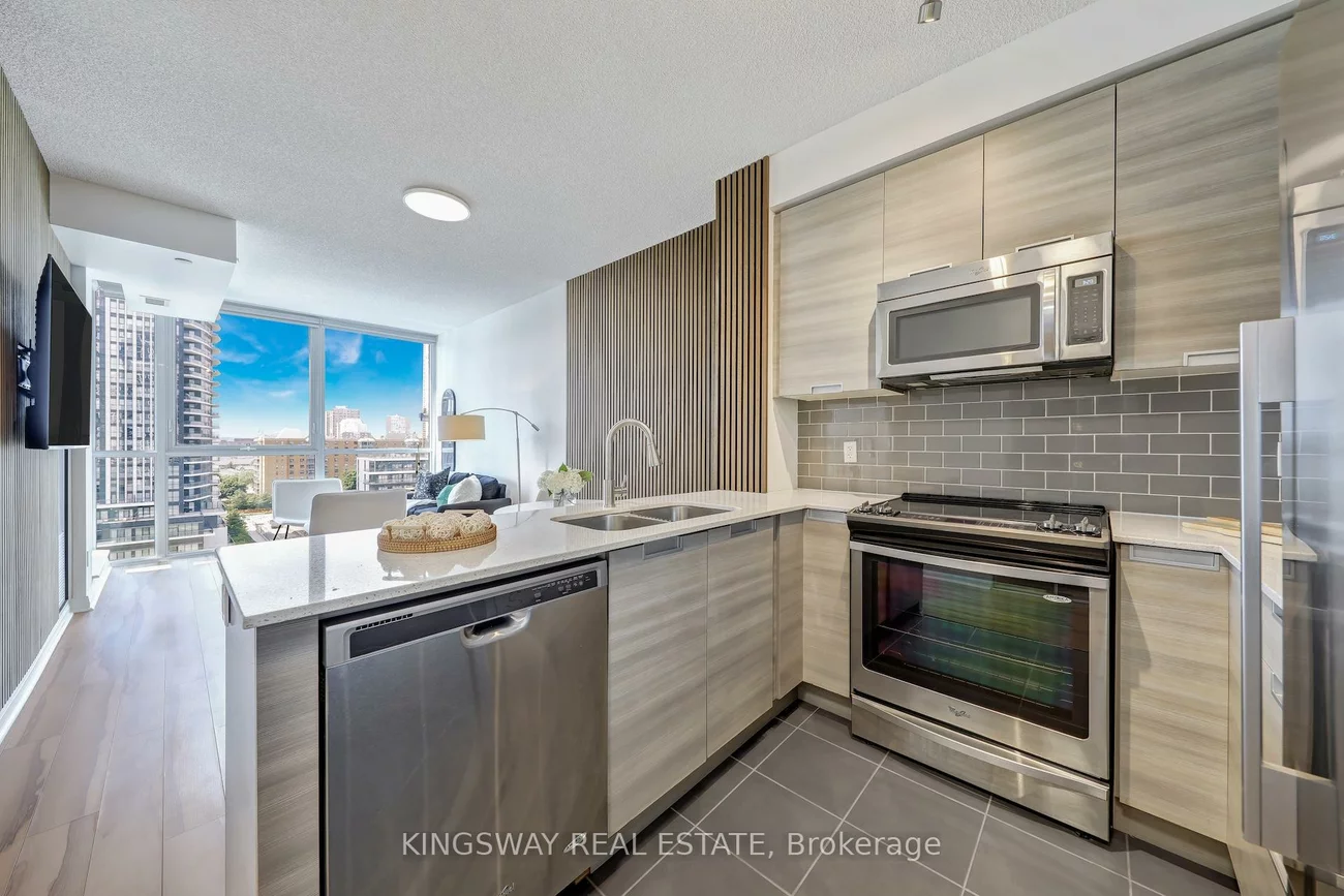 55, Eglinton, Hurontario, Mississauga