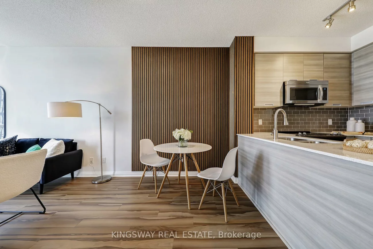 55, Eglinton, Hurontario, Mississauga