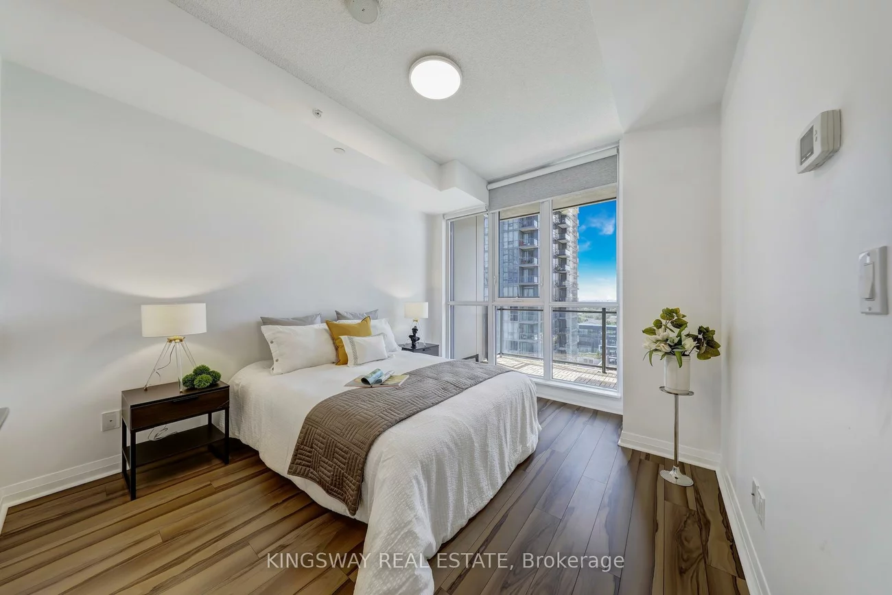 55, Eglinton, Hurontario, Mississauga