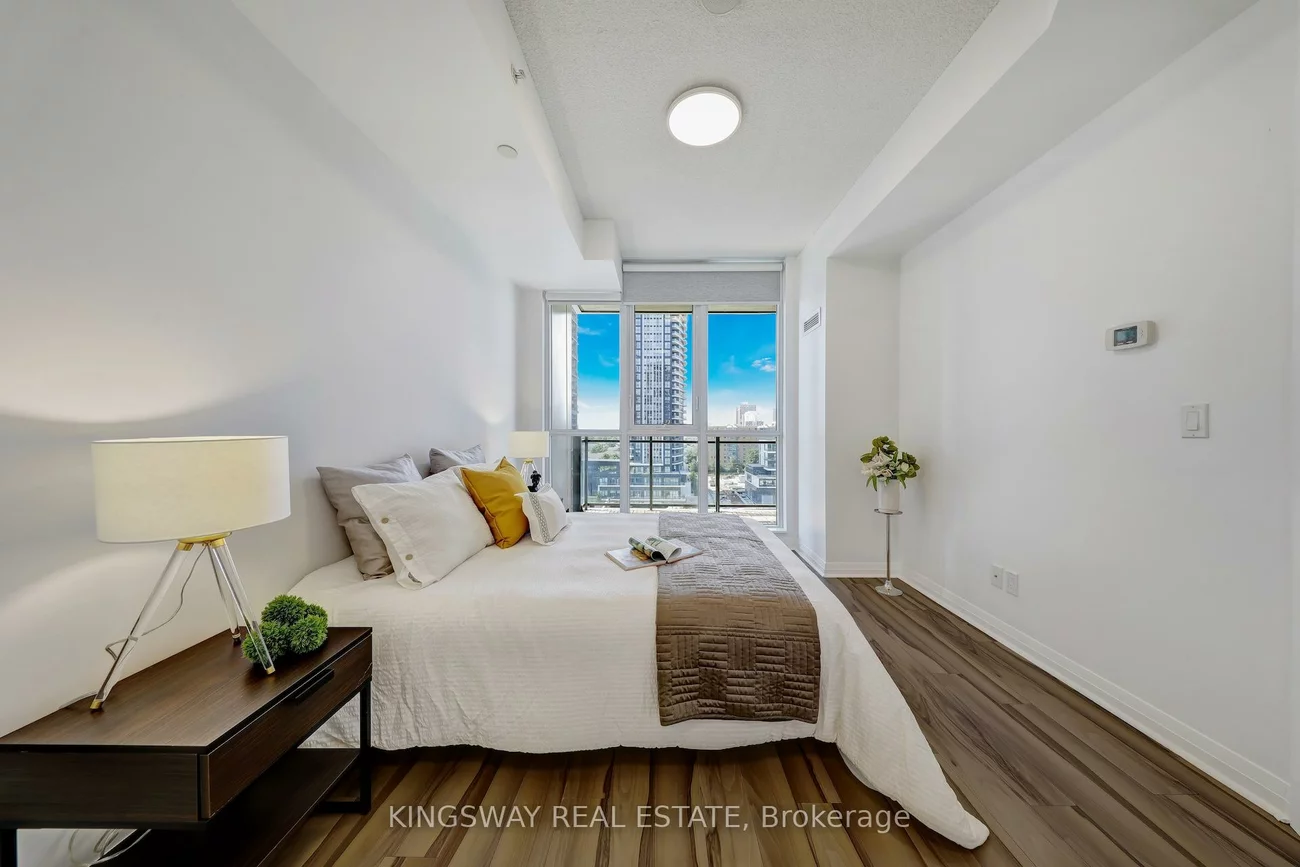55, Eglinton, Hurontario, Mississauga