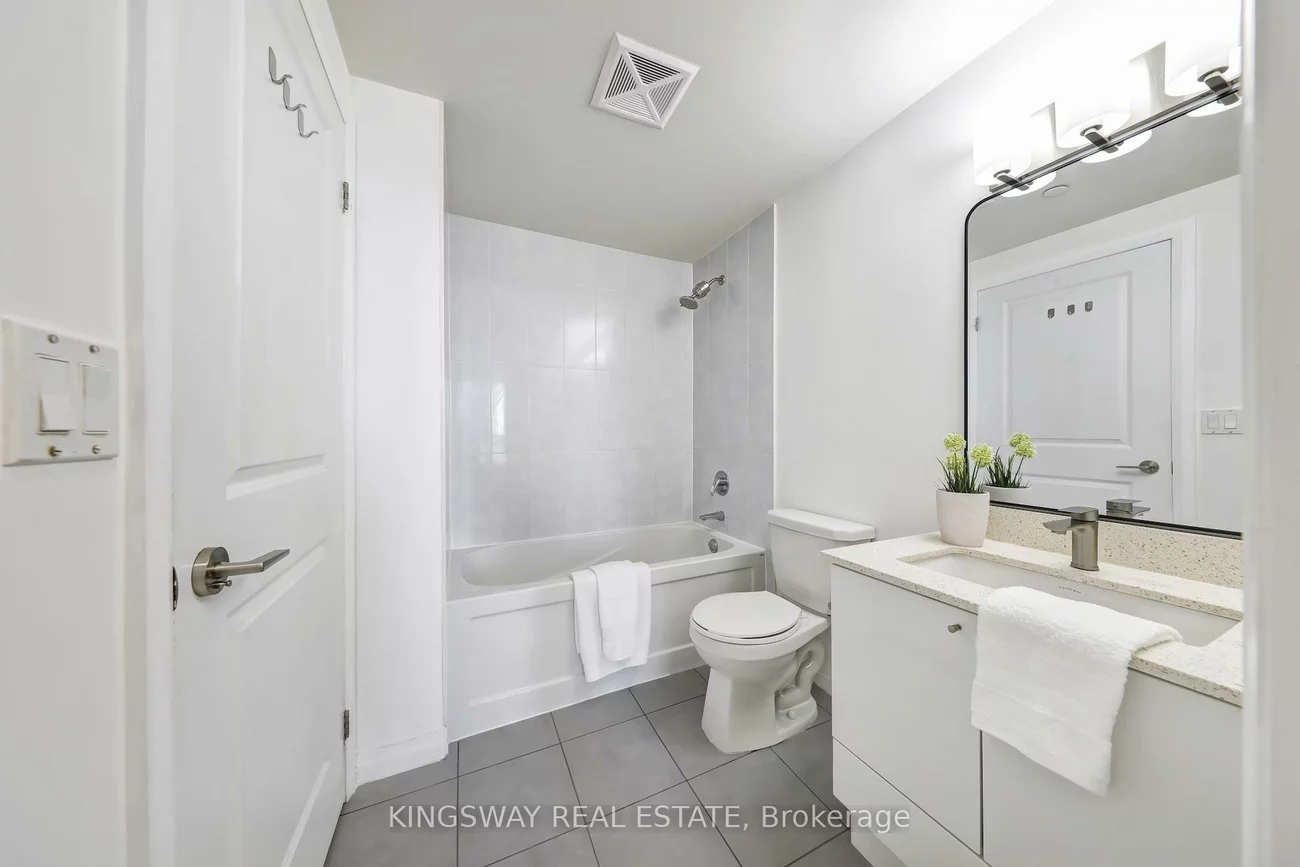 55, Eglinton, Hurontario, Mississauga