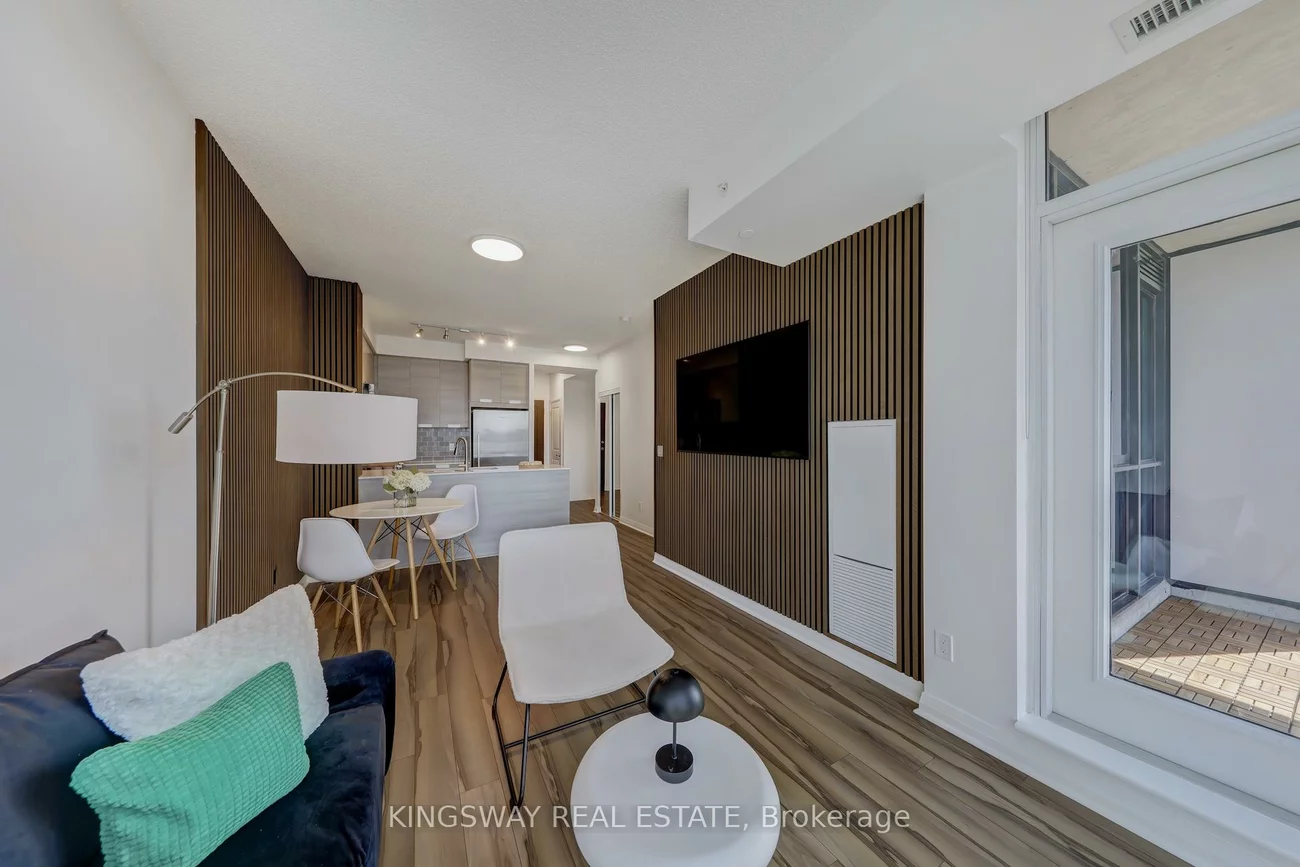 55, Eglinton, Hurontario, Mississauga