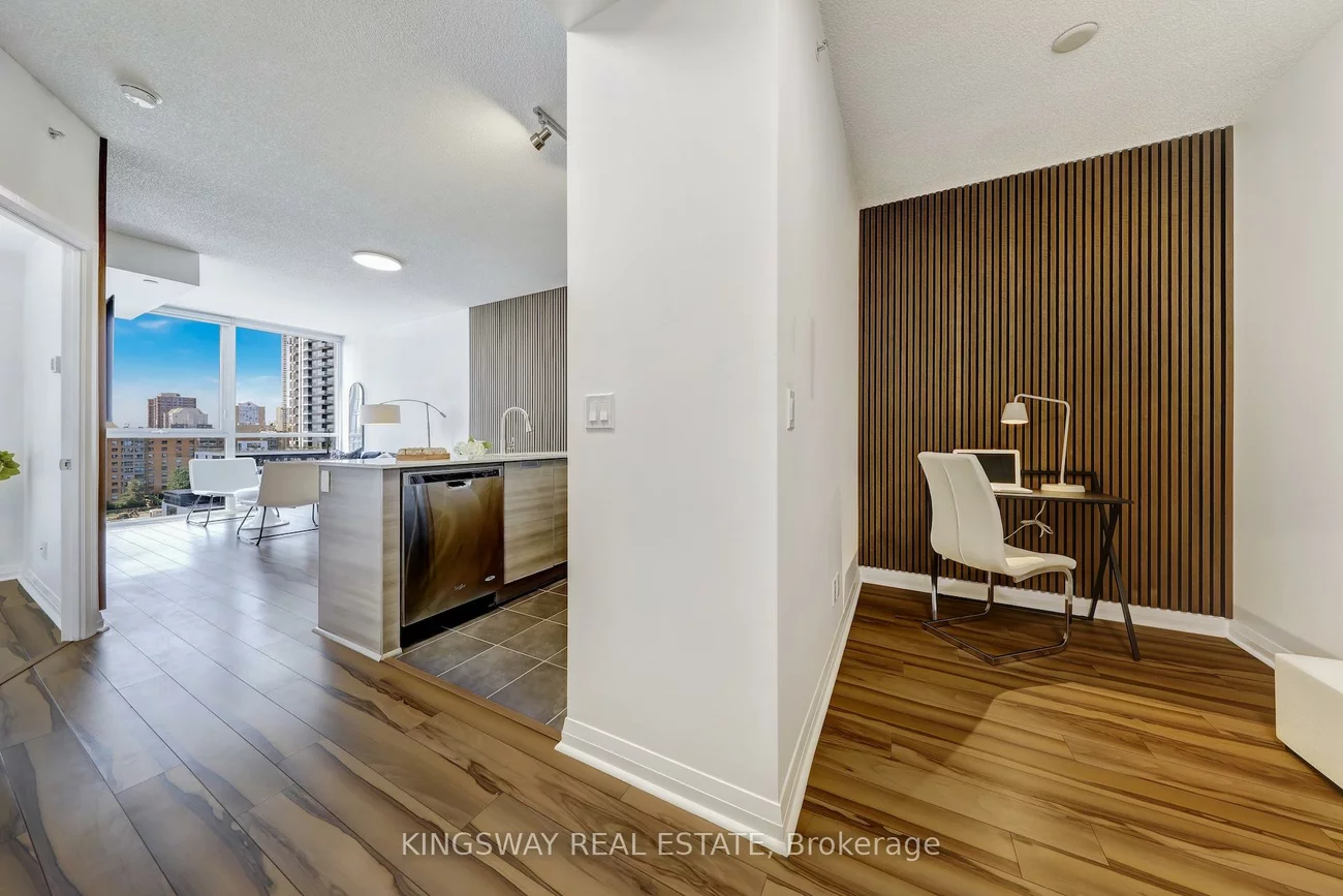 55, Eglinton, Hurontario, Mississauga