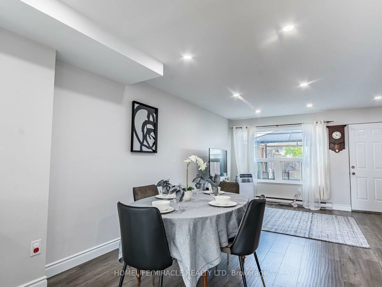 180, Mississauga Valley, Mississauga Valleys, Mississauga