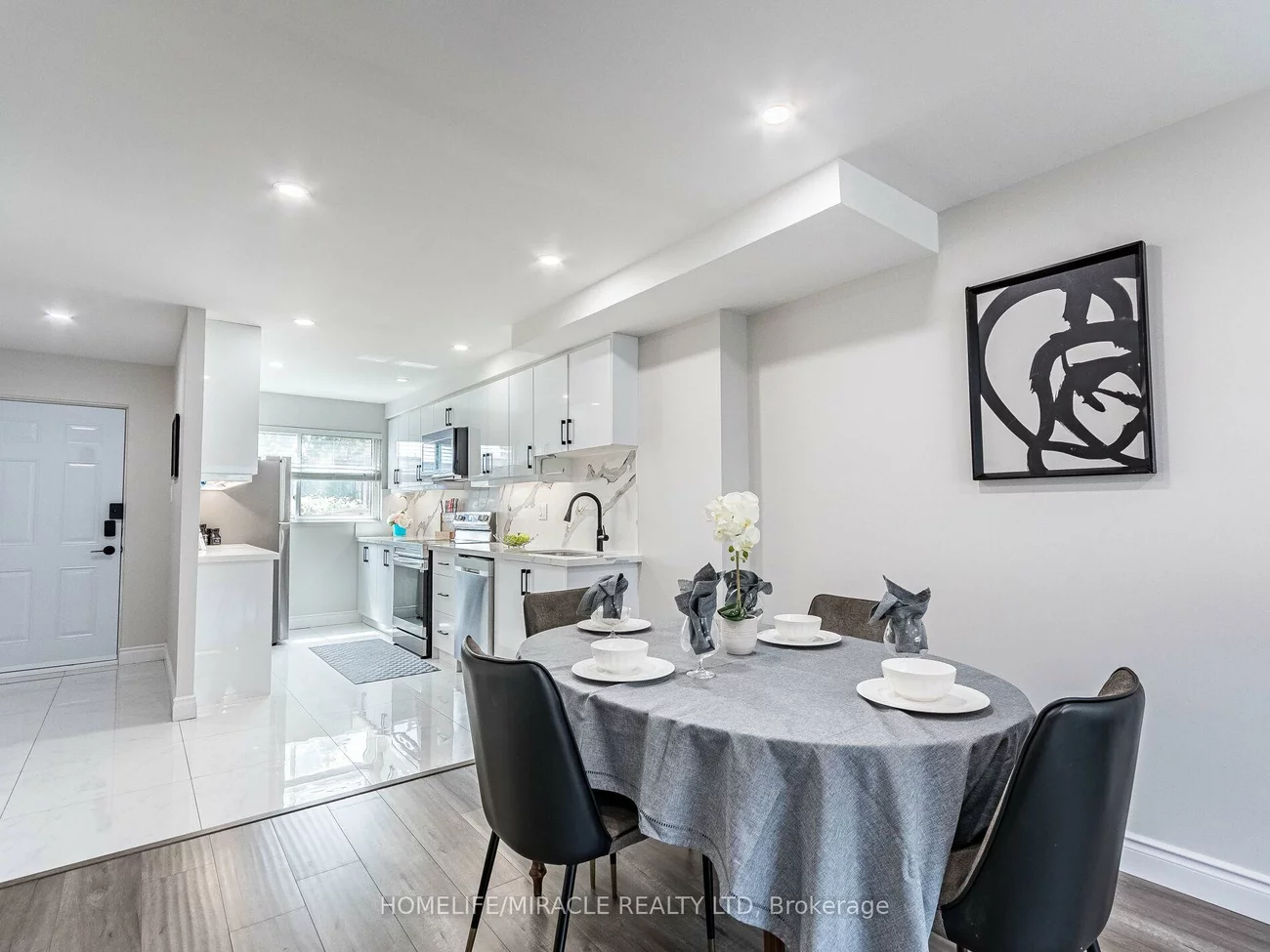 180, Mississauga Valley, Mississauga Valleys, Mississauga