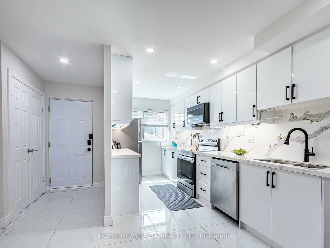 180, Mississauga Valley, Mississauga Valleys, Mississauga