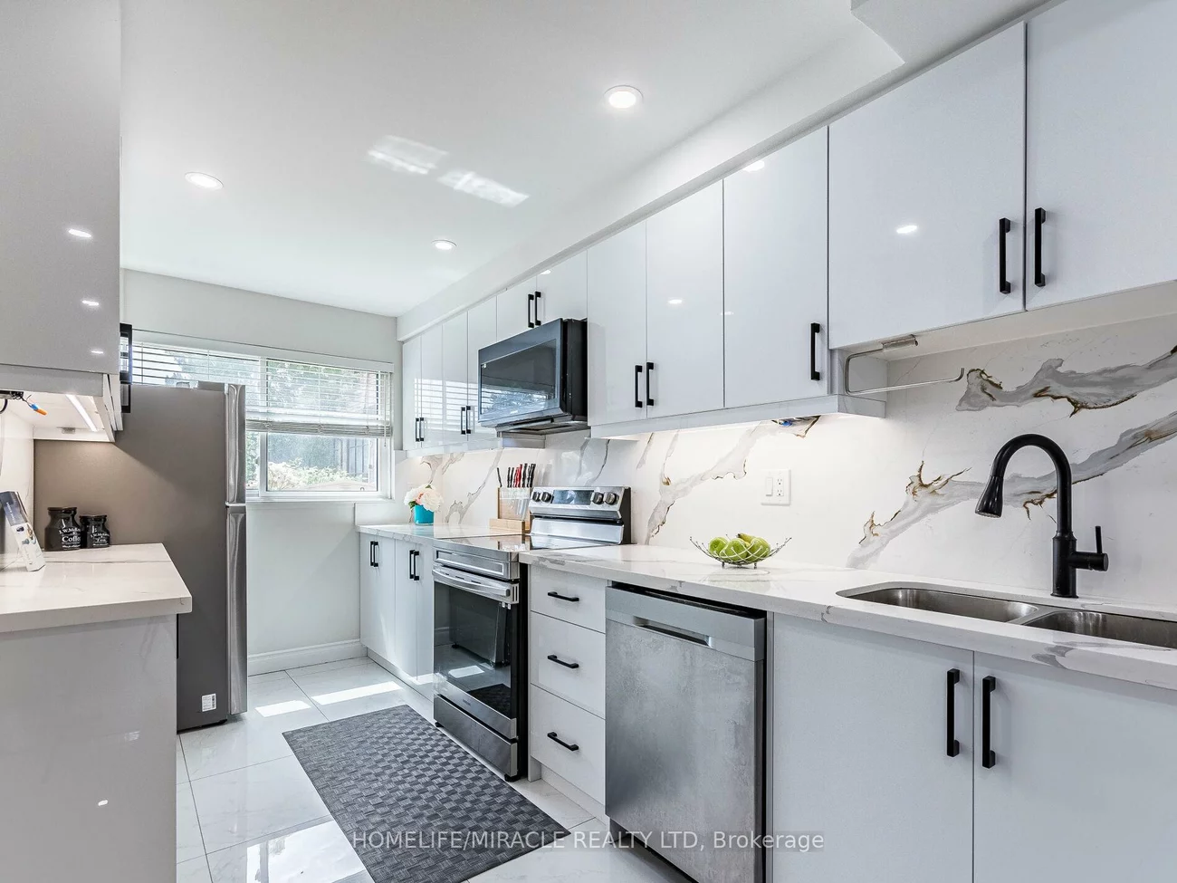 180, Mississauga Valley, Mississauga Valleys, Mississauga