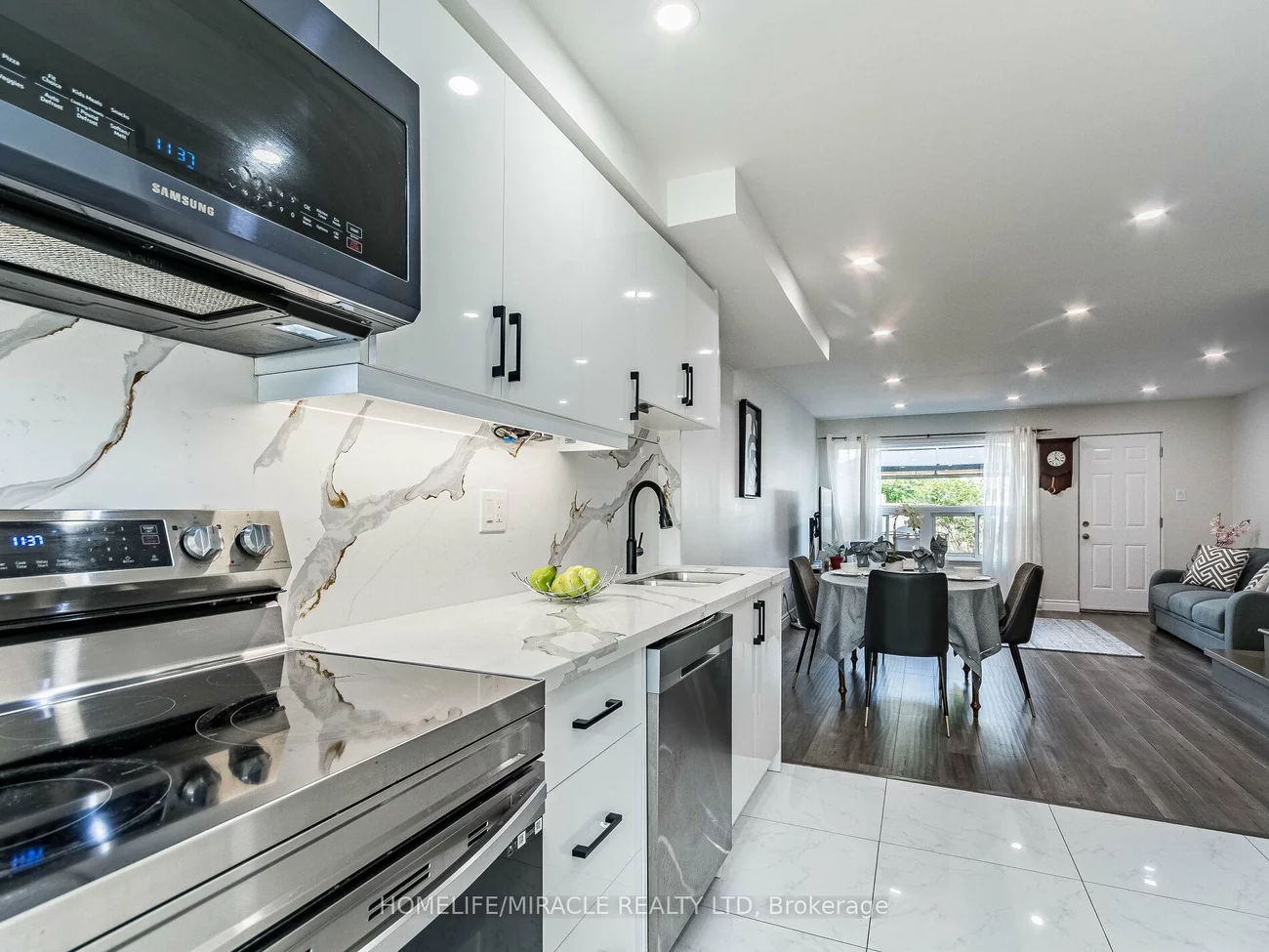 180, Mississauga Valley, Mississauga Valleys, Mississauga