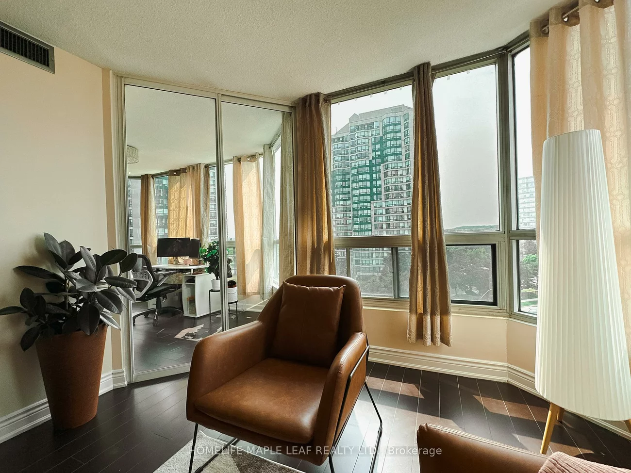 4450, Tucana, Hurontario, Mississauga