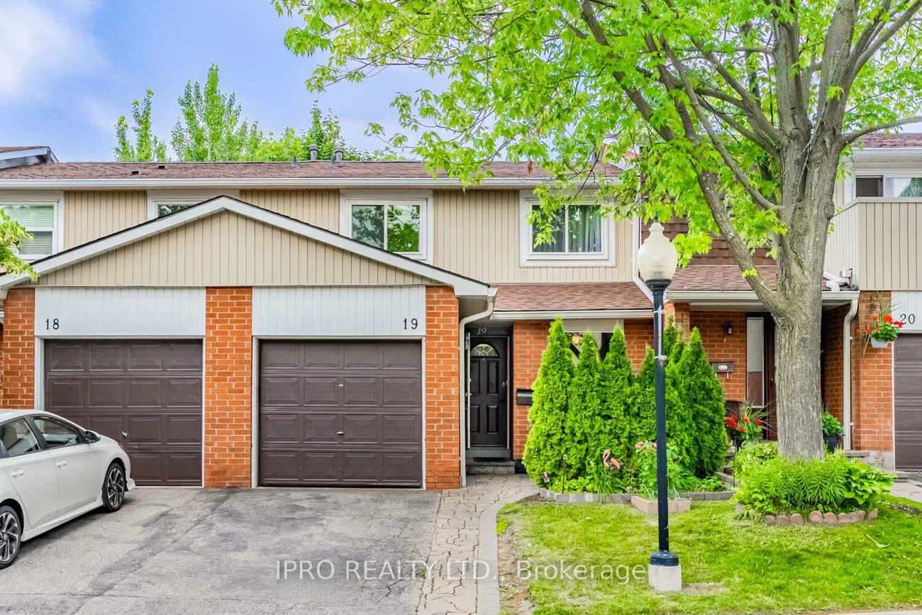 345, Meadows, Rathwood, Mississauga