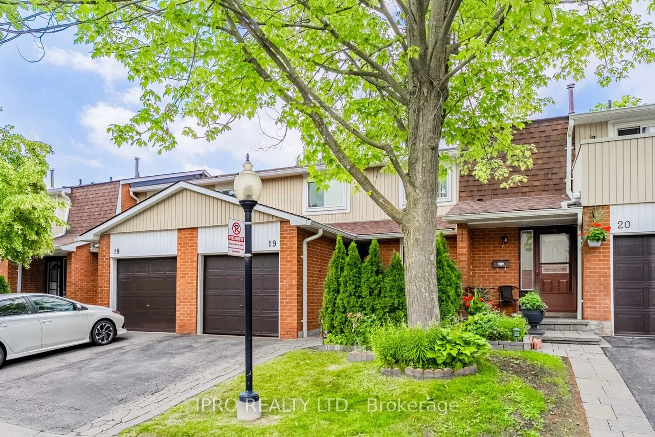 345, Meadows, Rathwood, Mississauga