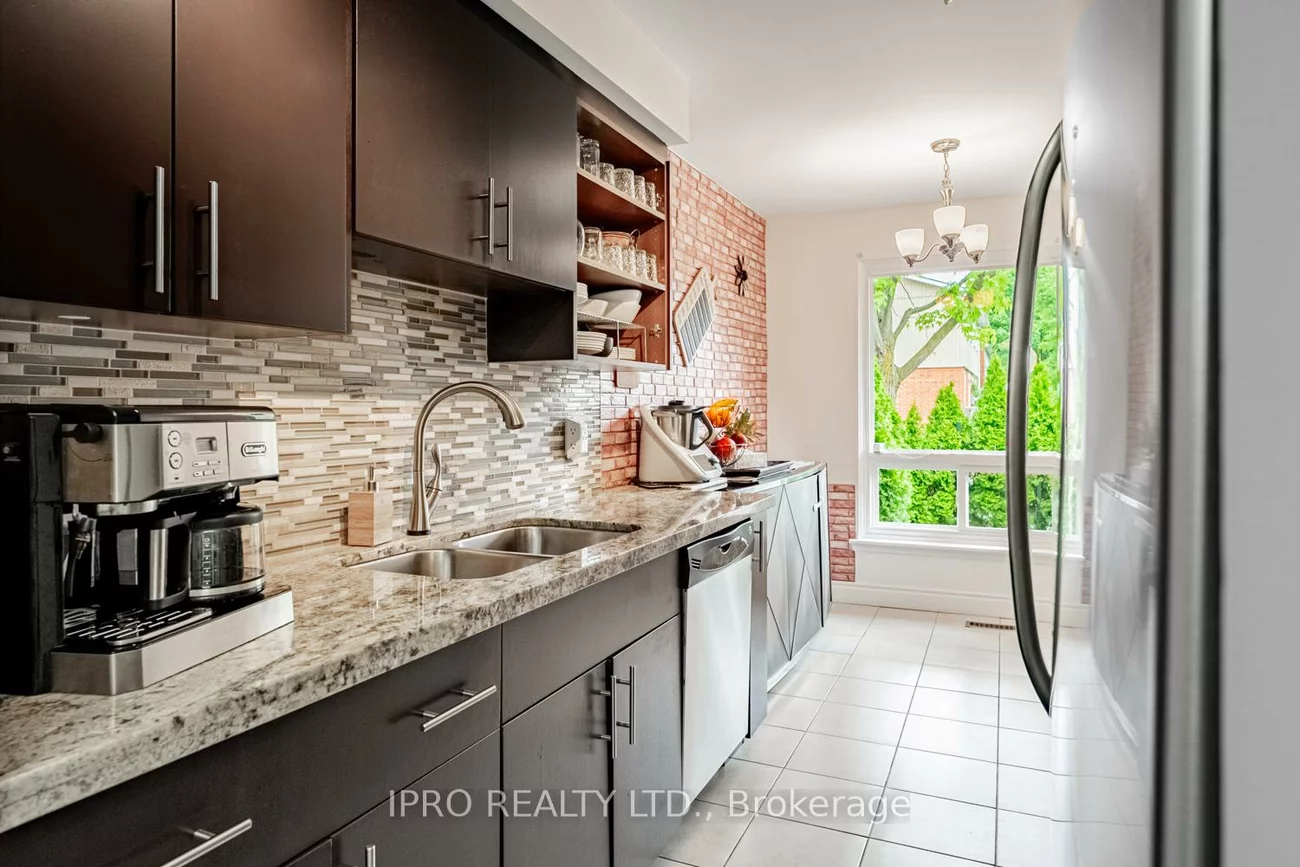 345, Meadows, Rathwood, Mississauga