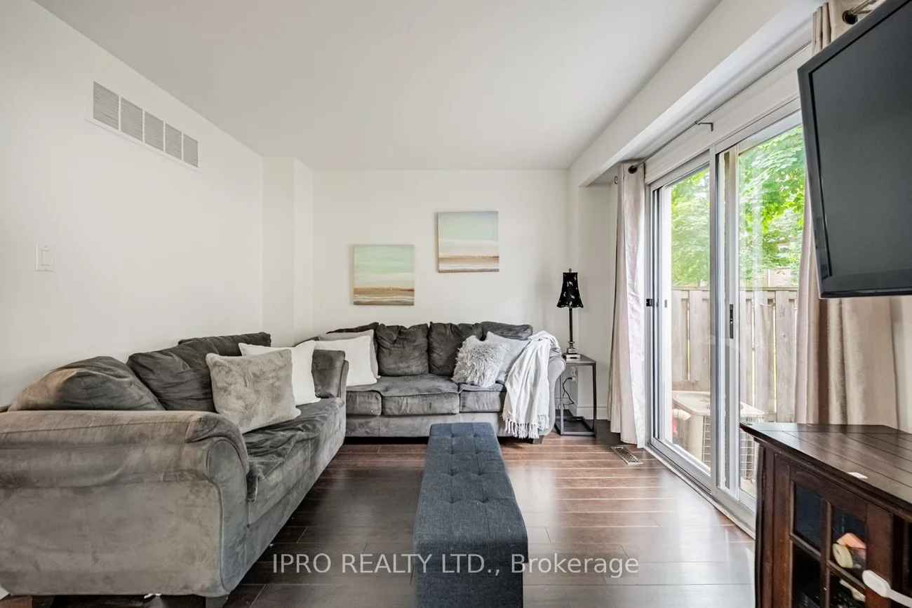 345, Meadows, Rathwood, Mississauga