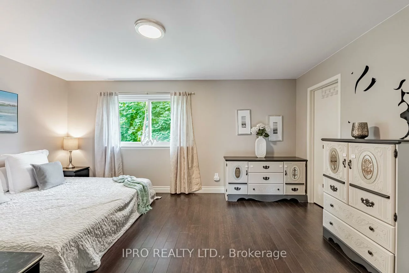 345, Meadows, Rathwood, Mississauga
