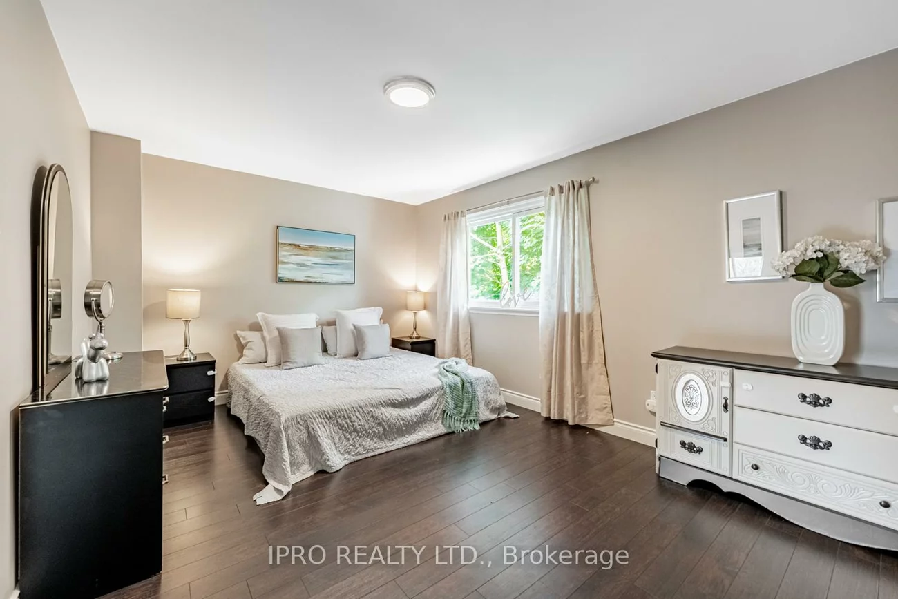 345, Meadows, Rathwood, Mississauga