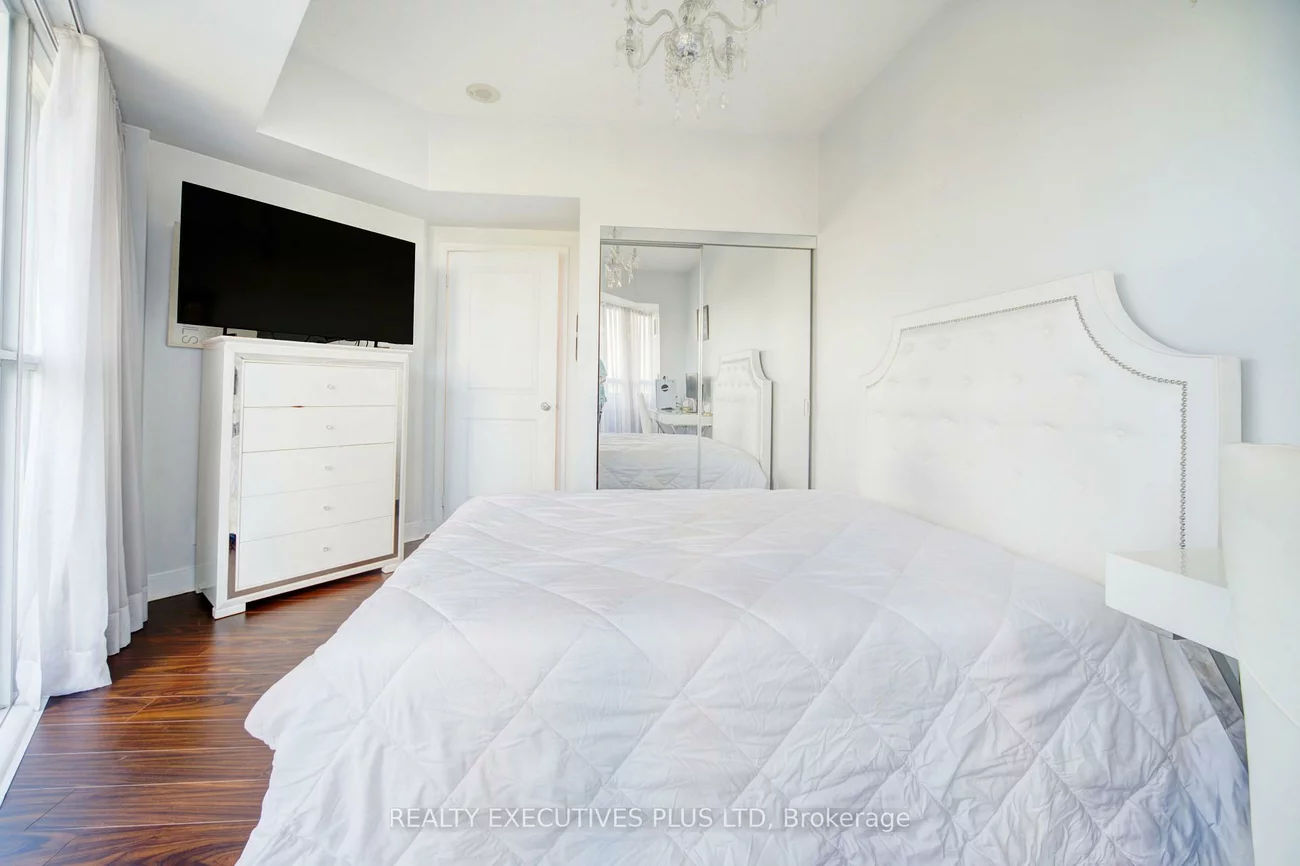 60, Absolute, City Centre, Mississauga