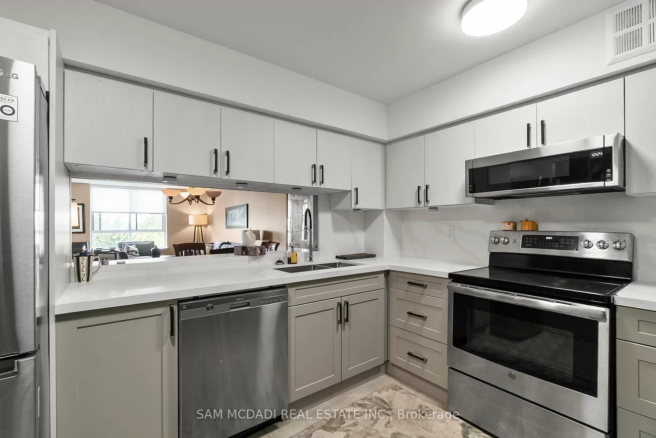 4879, Kimbermount, Central Erin Mills, Mississauga
