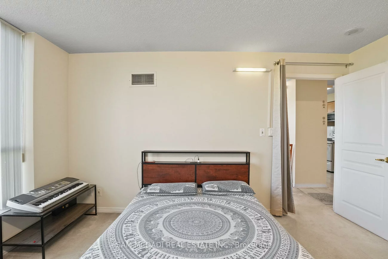 4879, Kimbermount, Central Erin Mills, Mississauga