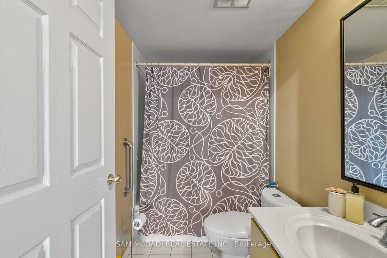 4879, Kimbermount, Central Erin Mills, Mississauga