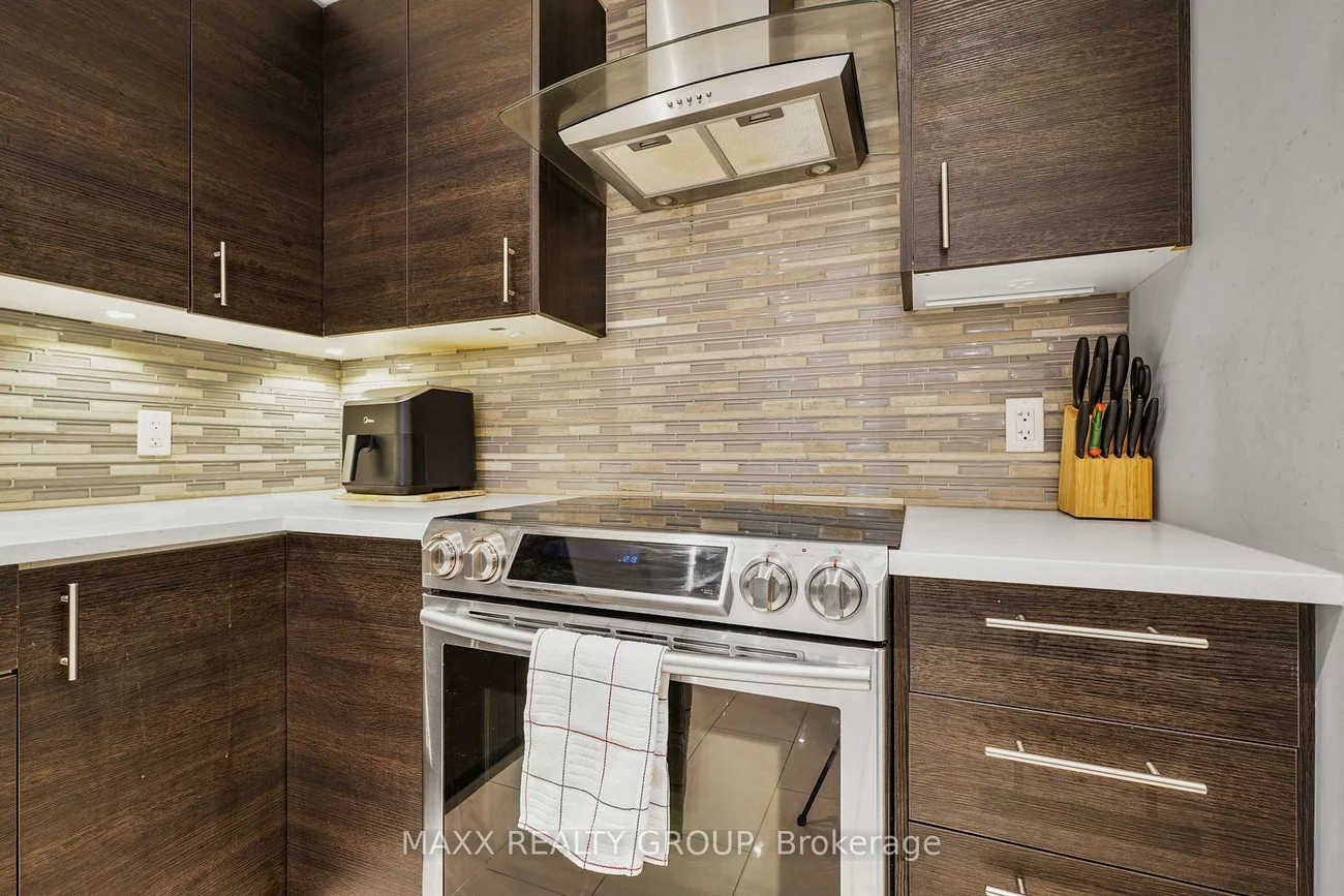 3360, The Credit Woodlands, Erindale, Mississauga