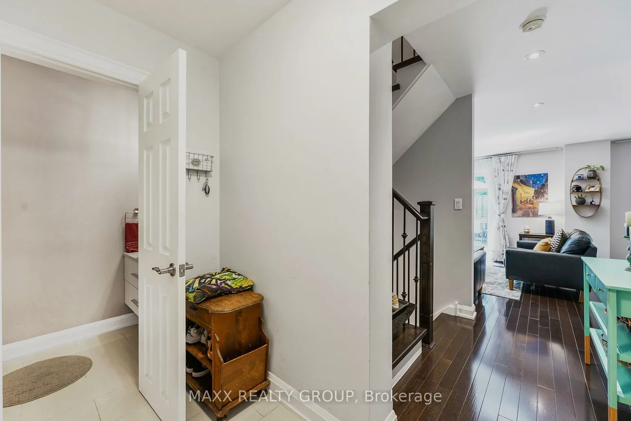 3360, The Credit Woodlands, Erindale, Mississauga