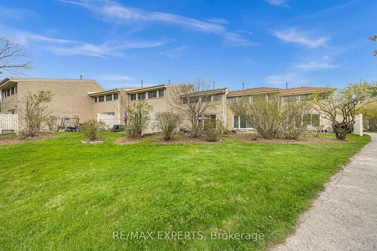 2676, Folkway, Erin Mills, Mississauga