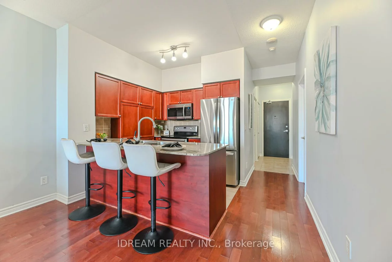 388, Prince Of Wales, City Centre, Mississauga