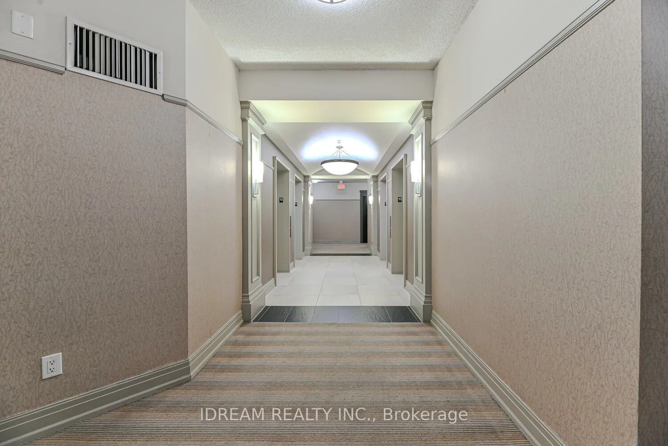 388, Prince Of Wales, City Centre, Mississauga