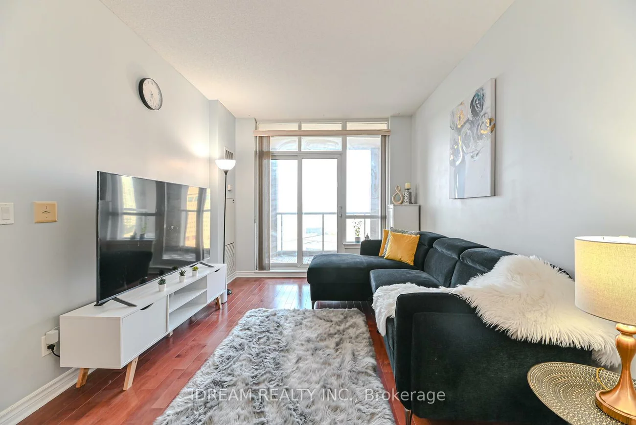 388, Prince Of Wales, City Centre, Mississauga