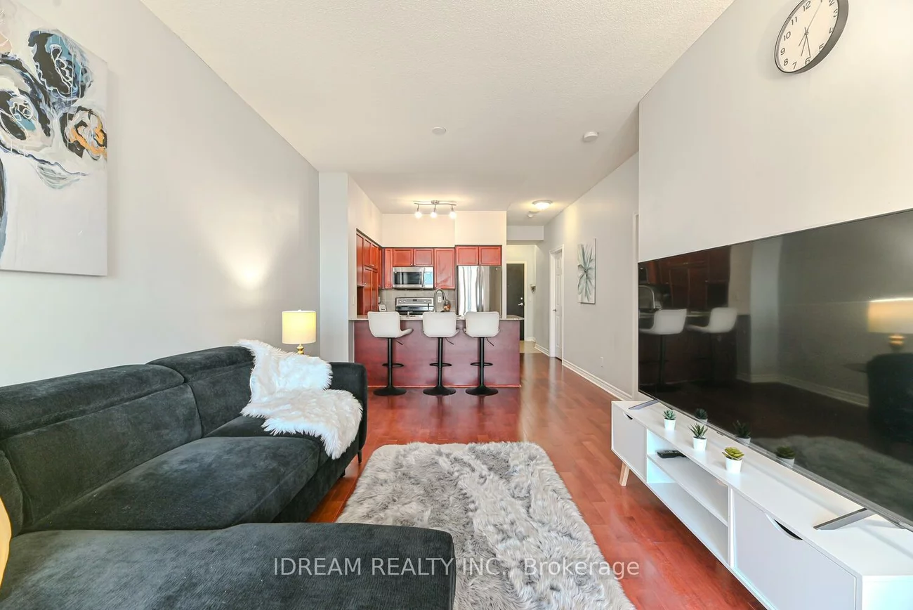 388, Prince Of Wales, City Centre, Mississauga